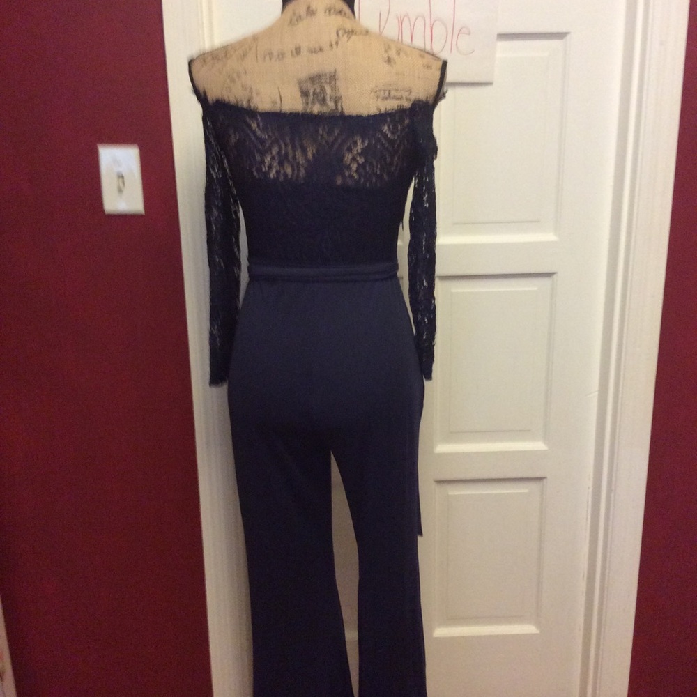 🦉gorgeous lace top navy jumpsuit🦉 - Picture 5 of 6